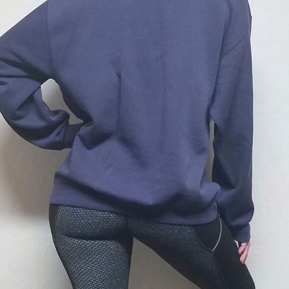 VINTAGE Tigger The Disney Store Blue Sweatshirt - Picture 10 of 12